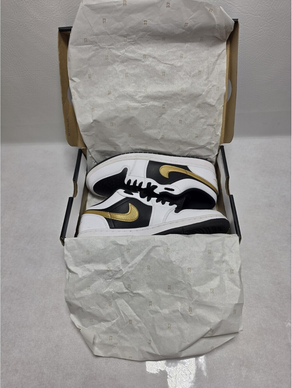 Air Jordan 1 Low Sneakers in White/Metallic Gold-Black - Size 8.5